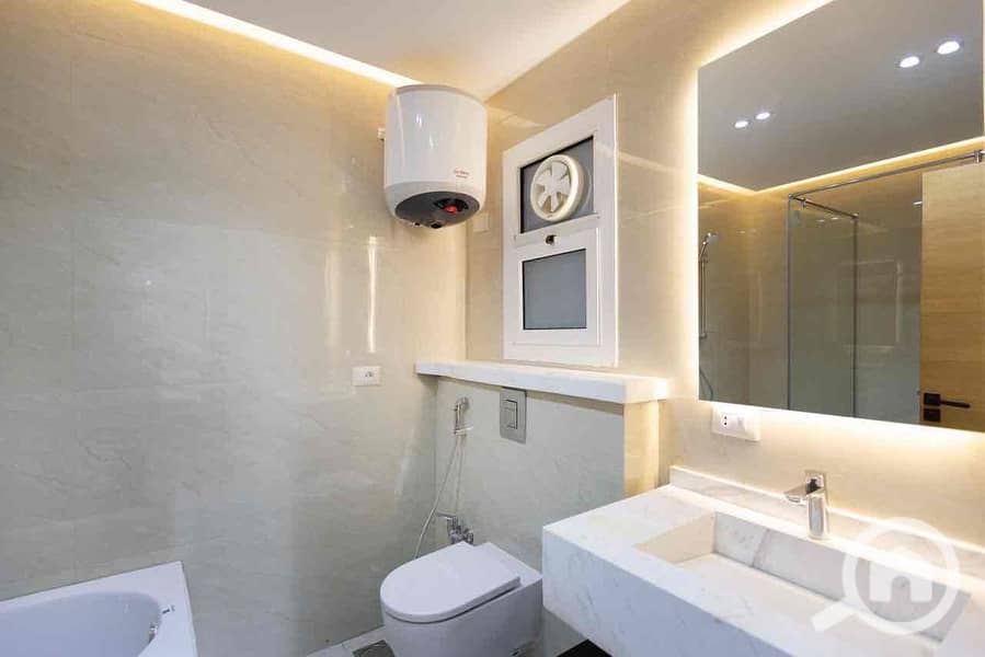 18 3f960dfe-305a-4c90-865d-3eb13c3db844. jpg