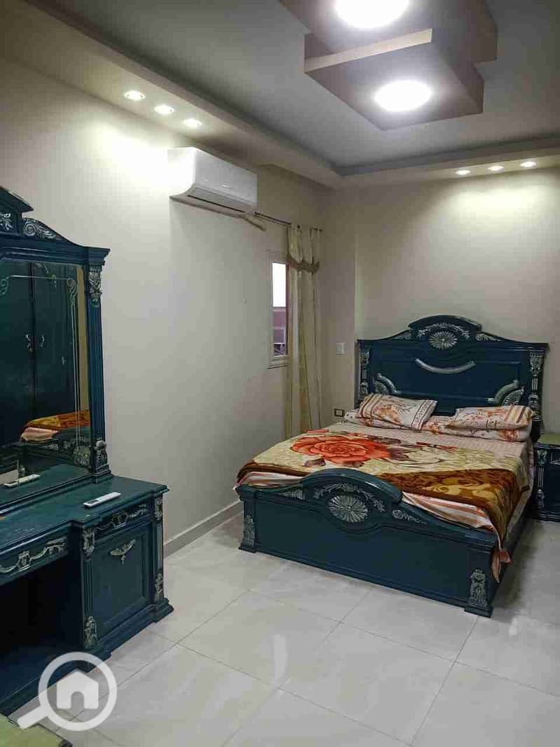 1000736828. jpg 1000736828. jpg