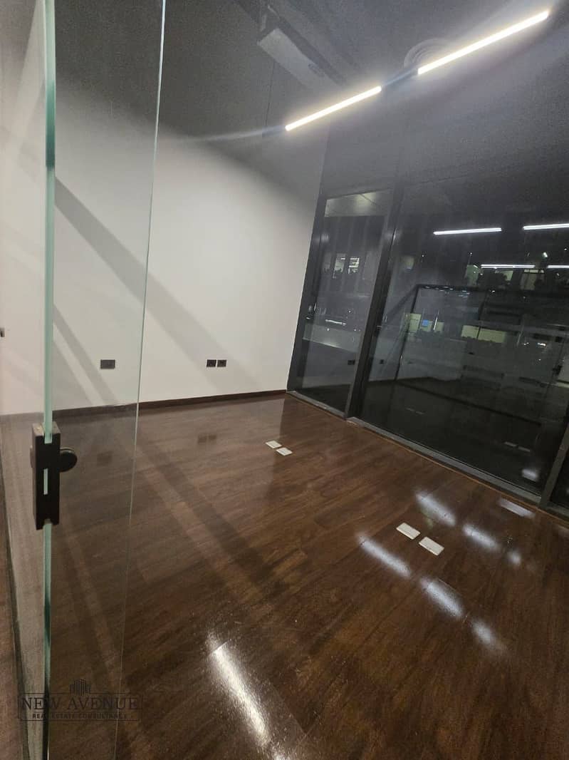 4 4b6b4577-9af2-4245-9632-cfb2dde3b7ed. jpeg