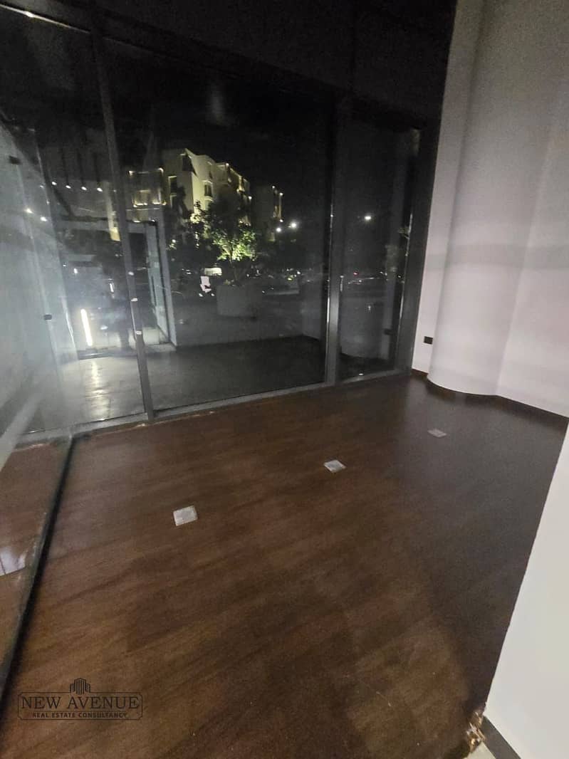 9 f44885e1-4c27-41d6-92c8-3c64c32f2e55. jpeg