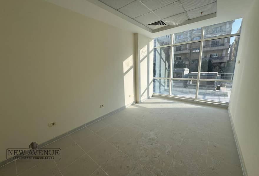 7 c4e11e96-bcb1-475c-816c-94b0d69ad346. jpg