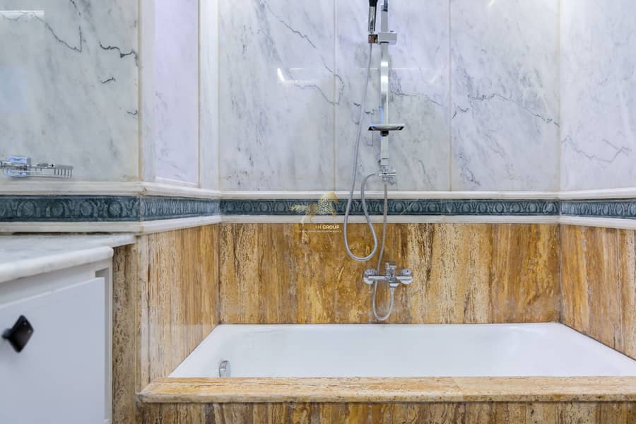 11 IMG_5244-Edit. jpg