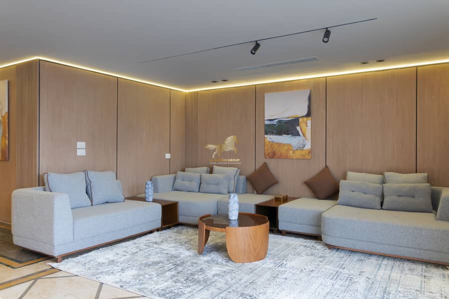 24 IMG_5324-Edit-2. jpg