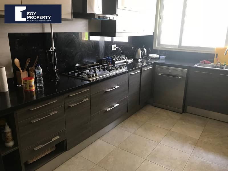 6 _files_EF9AC90F-C94C-4A1D-B82C-180D6A1FF79B. jpeg