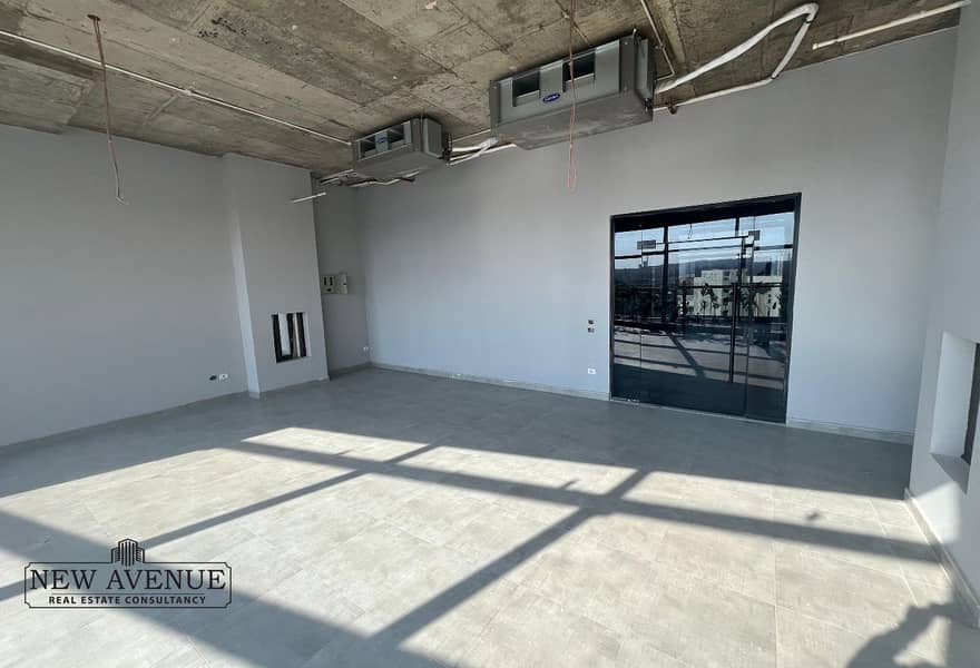 2 8bad34b4-888c-484a-b5cb-663f04d66418. jpg