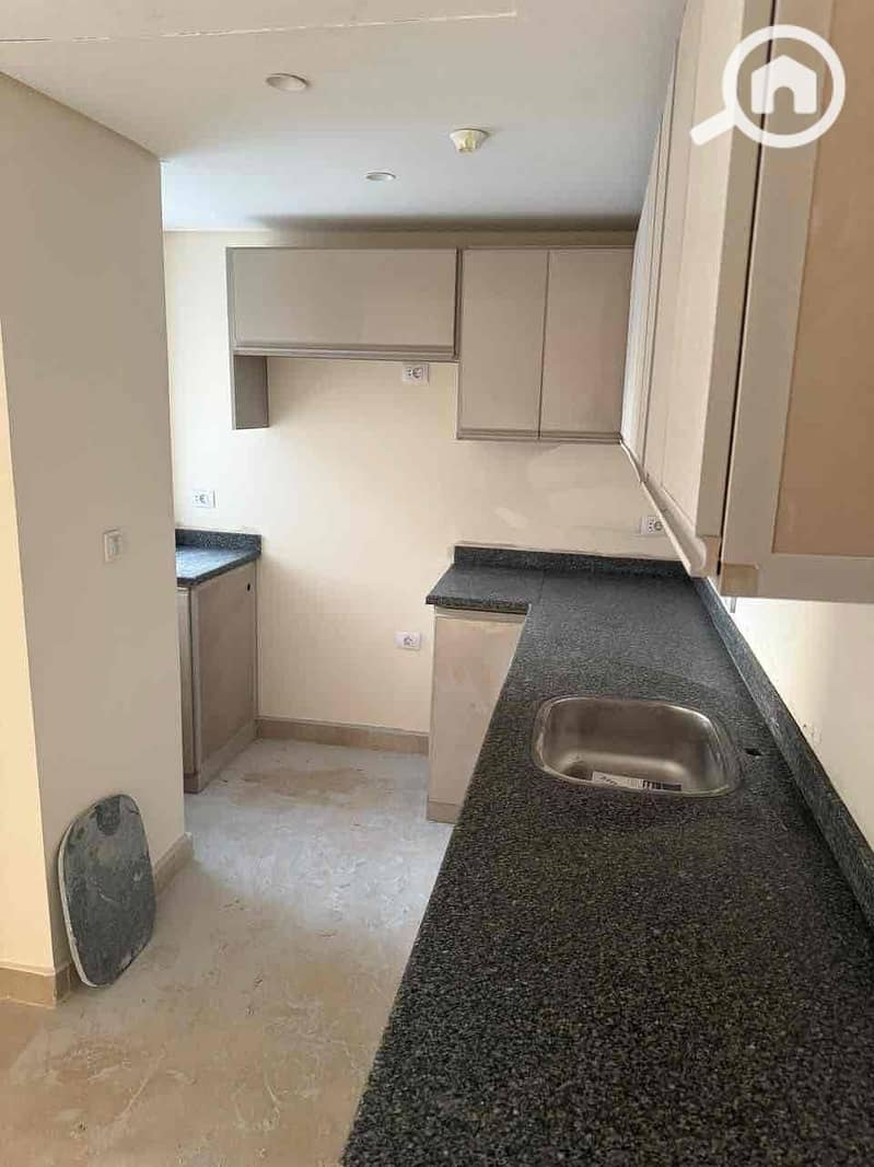 8 316ce5b8-38d2-45af-a573-93ee0696cb56. jpg