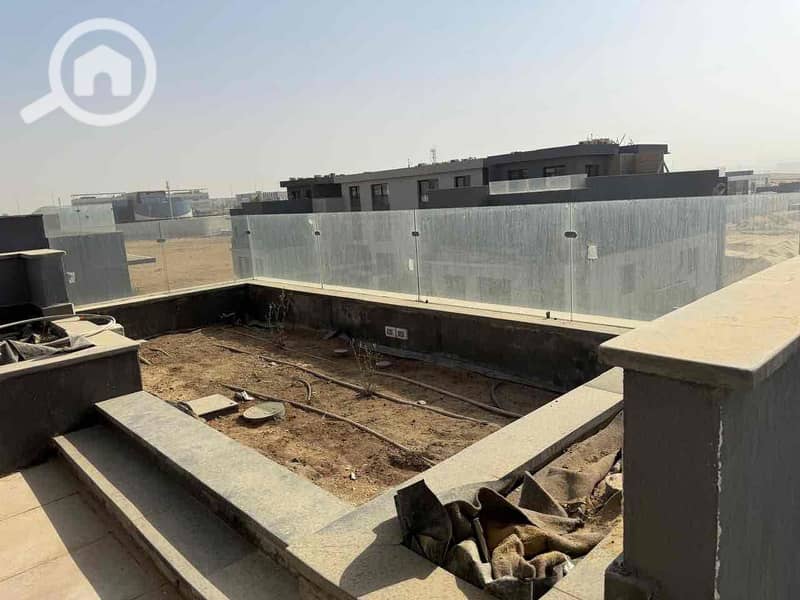 14 032dba08-ad8d-4f1e-aa41-3898b75130bb. jpg