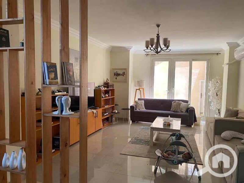 2 7b274750-fadb-40a3-96d0-f4fbde2a9d87. jpg