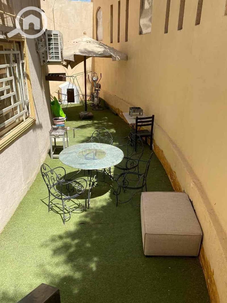 24 4b54afc8-d0d0-4f18-974f-d3f1f26812fb. jpg