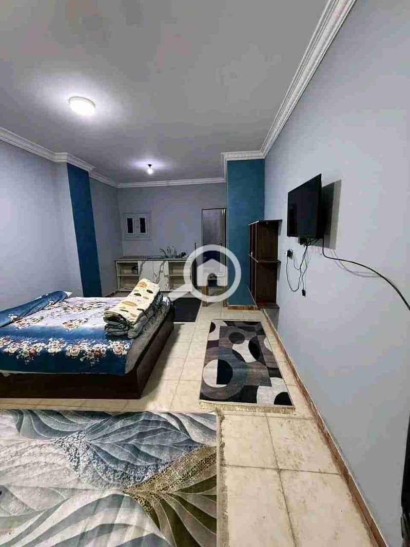 1000646851. jpg 1000646851. jpg