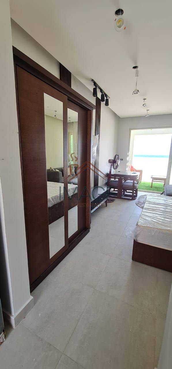 6 WhatsApp Image 2025-12-08 at 3.32. 53 PM (2). jpeg