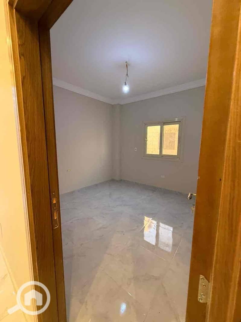 13 4fff935c-1b7d-4ed5-bce8-c3337b2523fd. jpg