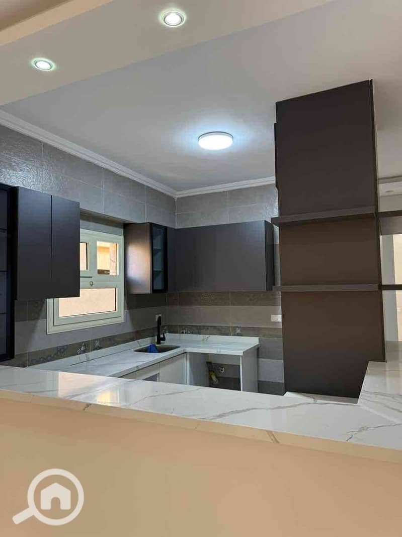 18 5d2a5a2b-4482-4414-b70d-00f6c79a1672. jpg