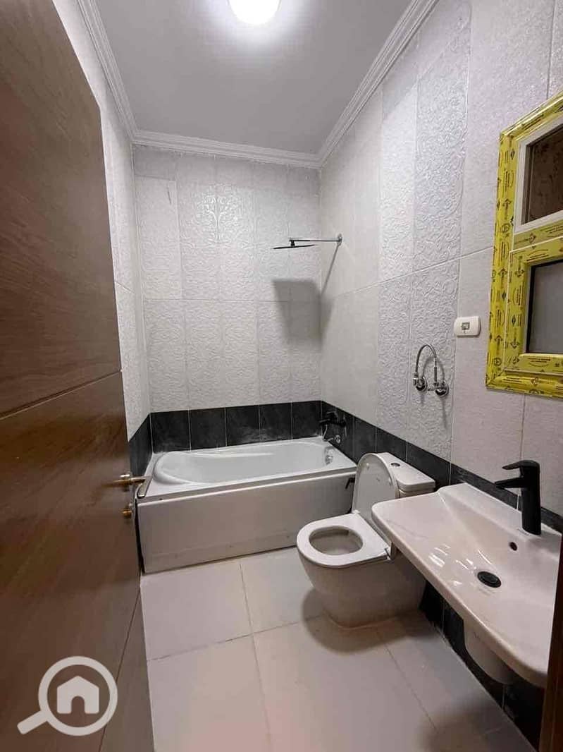 23 427d3ee0-4382-4622-8721-d726d13f63d9. jpg