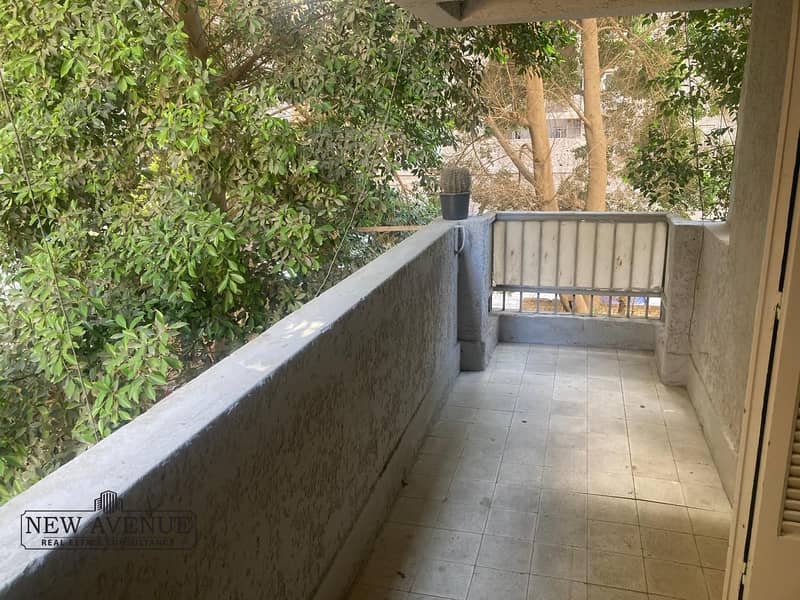 4 039fb8d0-150f-49d9-ade5-2637d6b75c25. jpeg