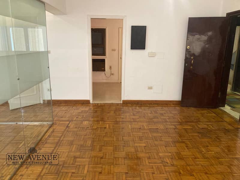 8 8f2cbfd5-3b72-44e2-8c07-8eb8489e70a2. jpeg