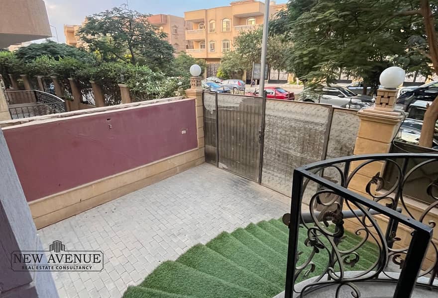 4 77f53e93-62d4-47e3-b3bc-6a9941c3e983. jpg