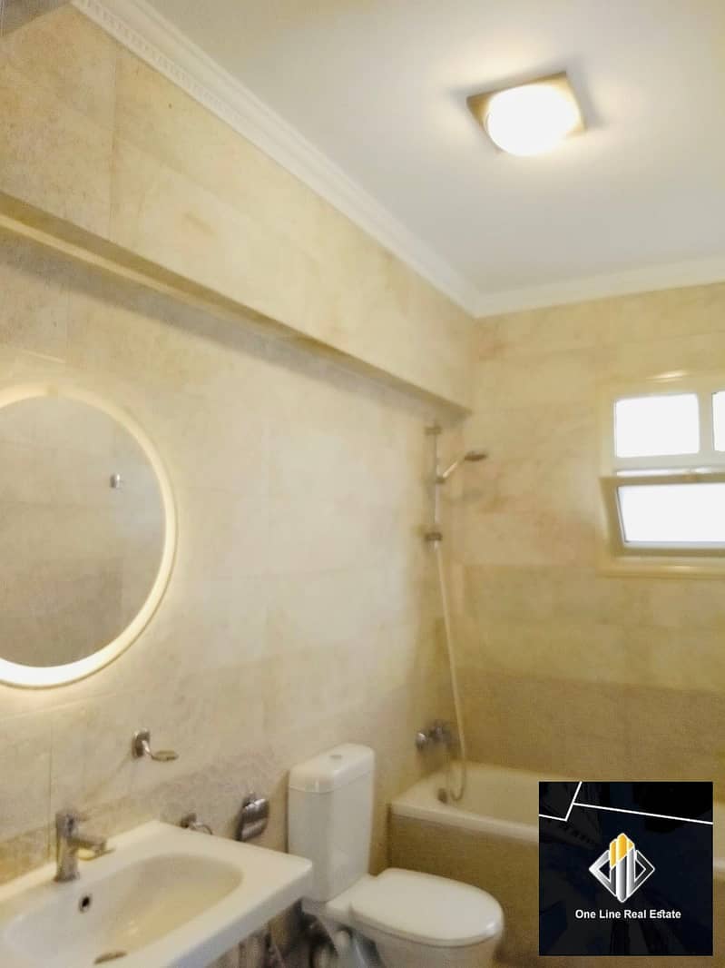 6 bbee198d-f839-4df4-a9bf-185ea6287dd8. jpeg