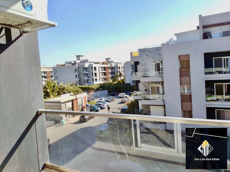 9 2614193a-84b4-40d3-9f7a-0a87d60d6c4d. jpeg