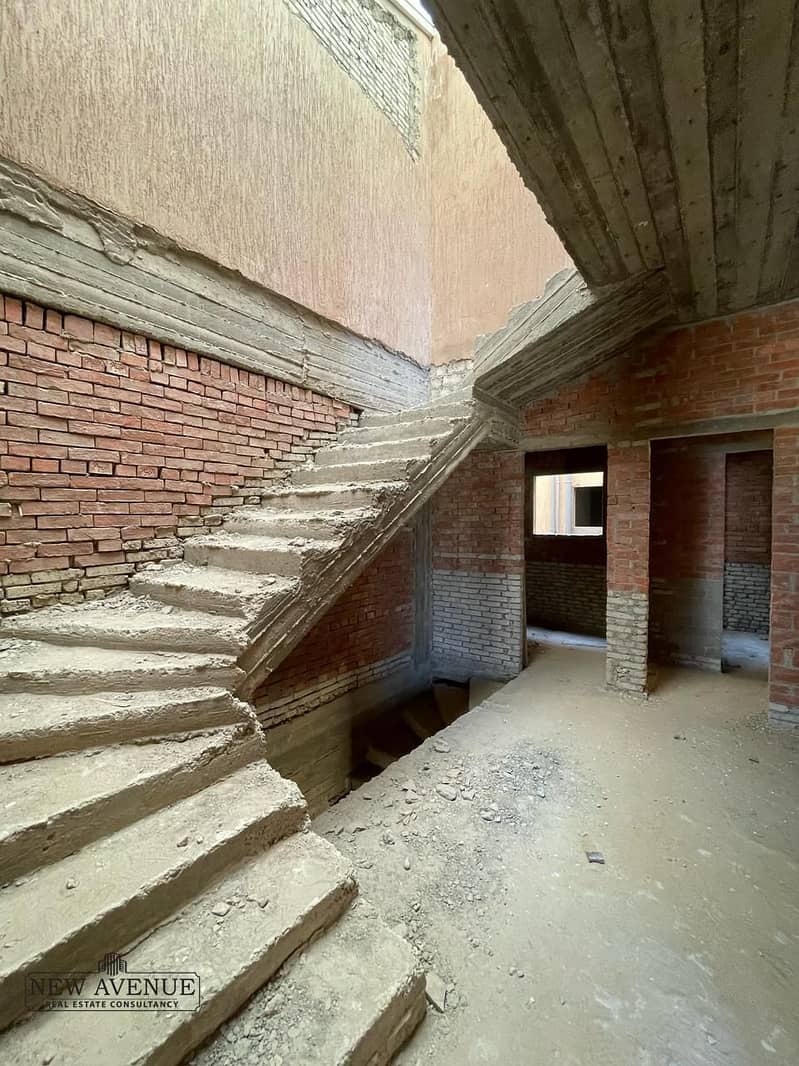 5 WhatsApp Image 2025-12-08 at 3.34. 06 PM (1). jpeg