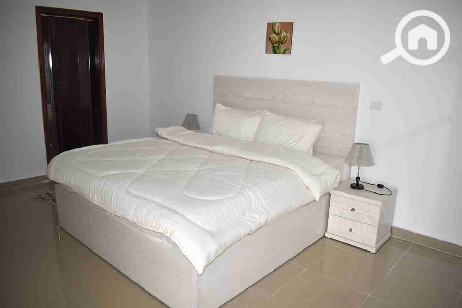 1000714931. jpg 1000714931. jpg