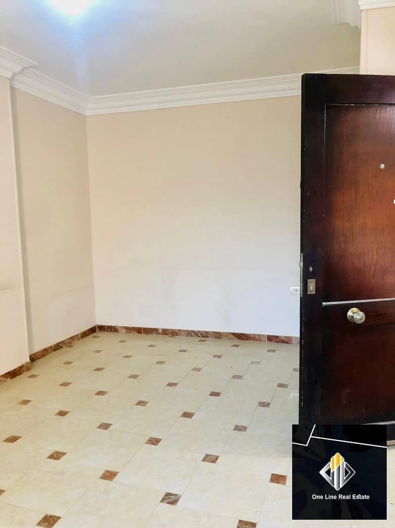 8 b8373da6-3ea8-4d86-bf7d-d353bb8d0d10. jpeg