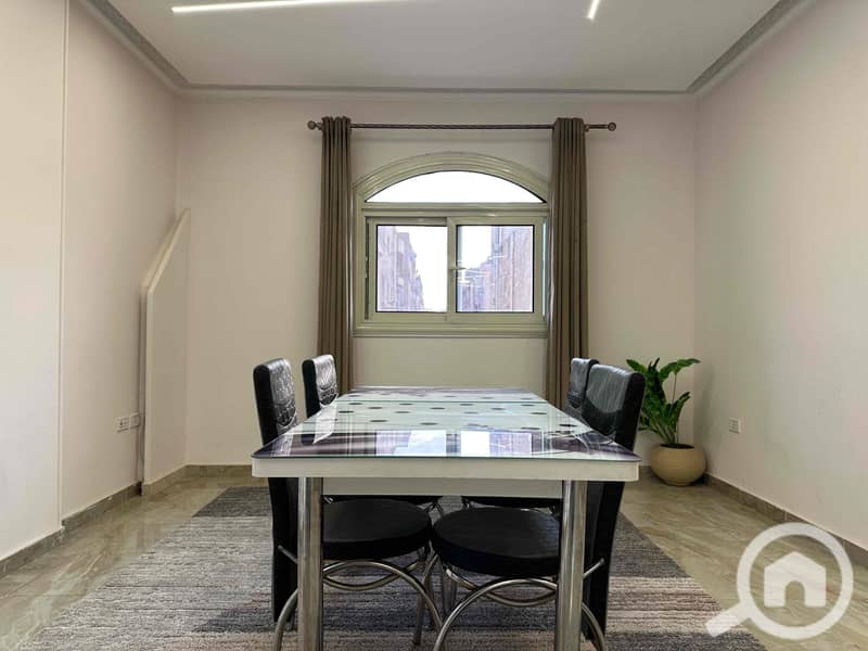 7 479770f4-fa8b-4b42-9894-69776ec194b7. jpg