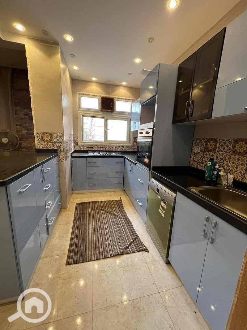 4 318f8e81-80c8-4a8a-8649-8aac51e04f4e. jpg