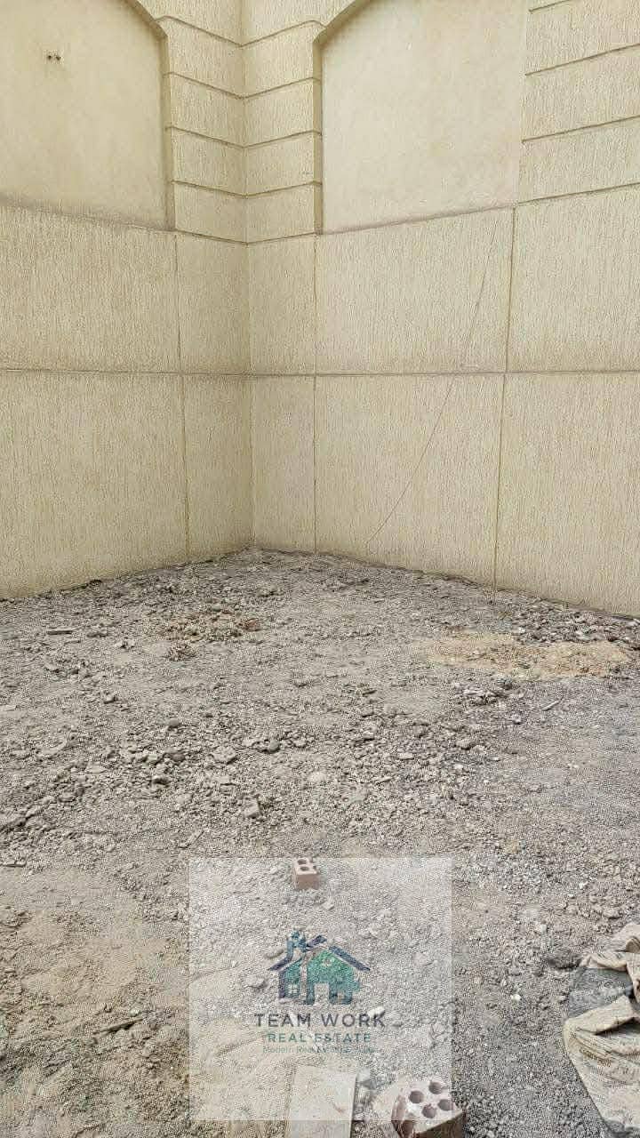 5 d9383c16-b673-4b39-8ccd-8e1f1dc5d556. jpg