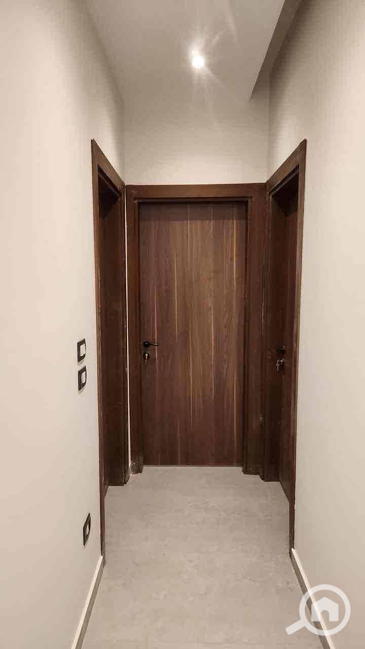 10 4374576a-67b8-4976-8b6a-da95a942571e. jpg