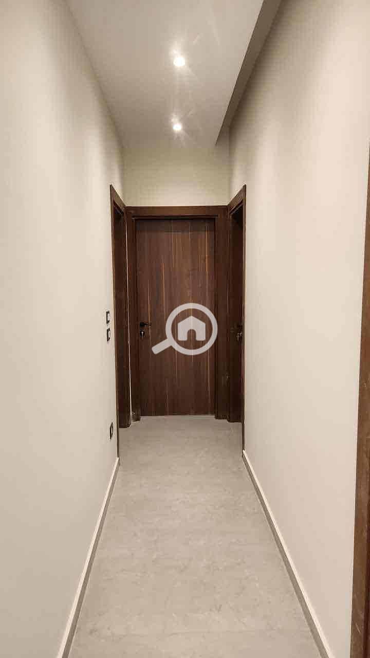 11 cb3a07ca-b72b-4e28-92f7-c3be4d162b2c. jpg