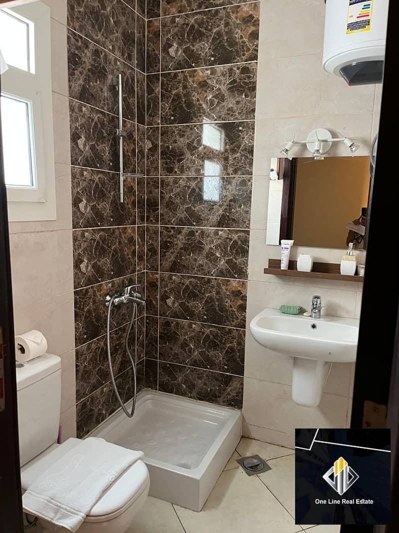 5 a57c1284-a0d0-4bce-bbe0-dfbed0c97f85. jpeg