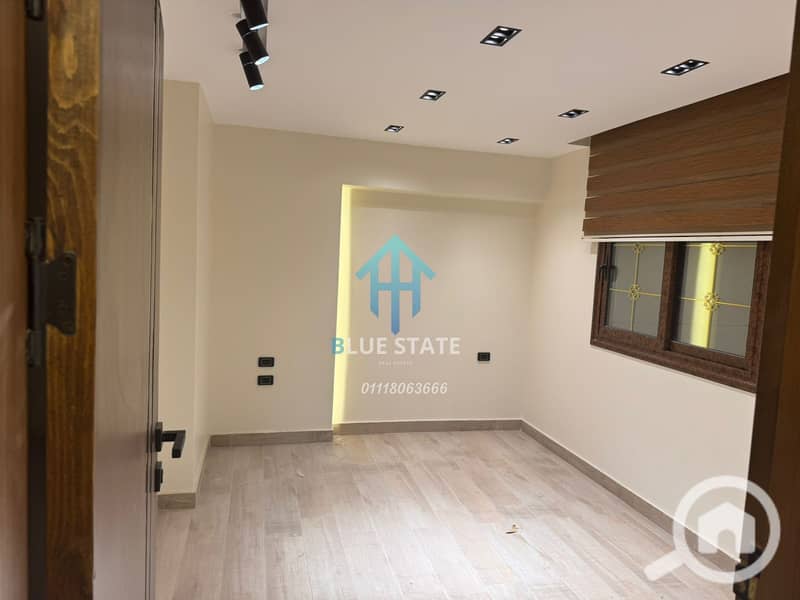 2 01118063666 - 2025-12-08T224738.665. png