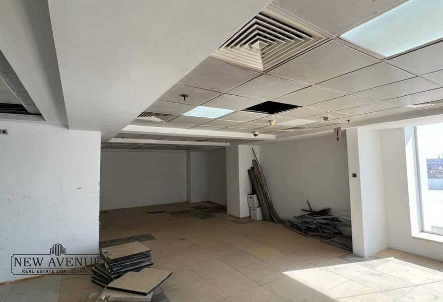 2 b270c9a4-f00e-4d3f-addf-d22d82b6c76e. jpg