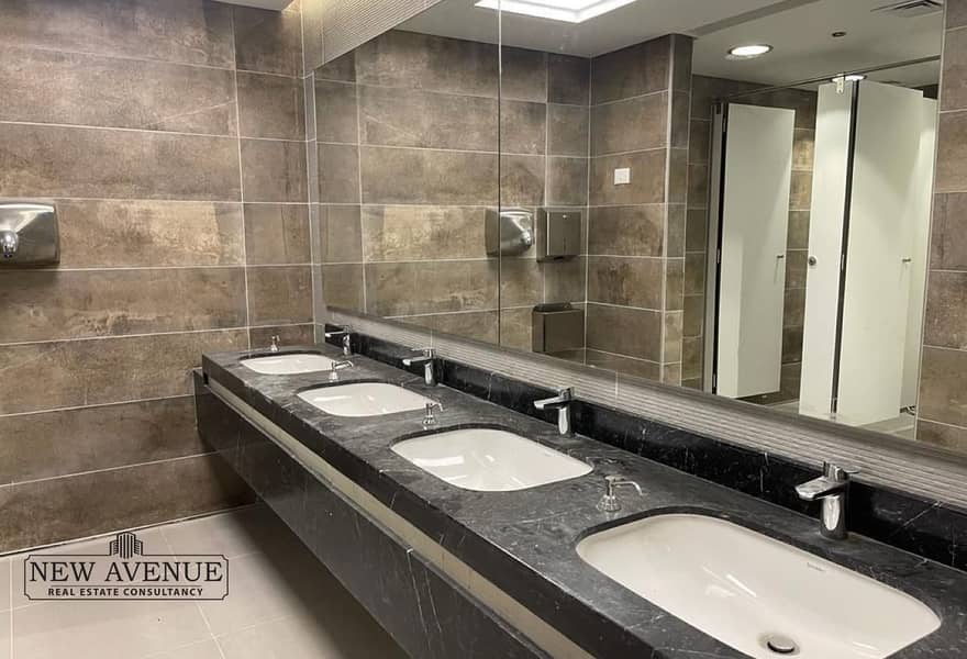 7 42b18ff7-97c0-4b15-b628-54be895f7cfa. jpg