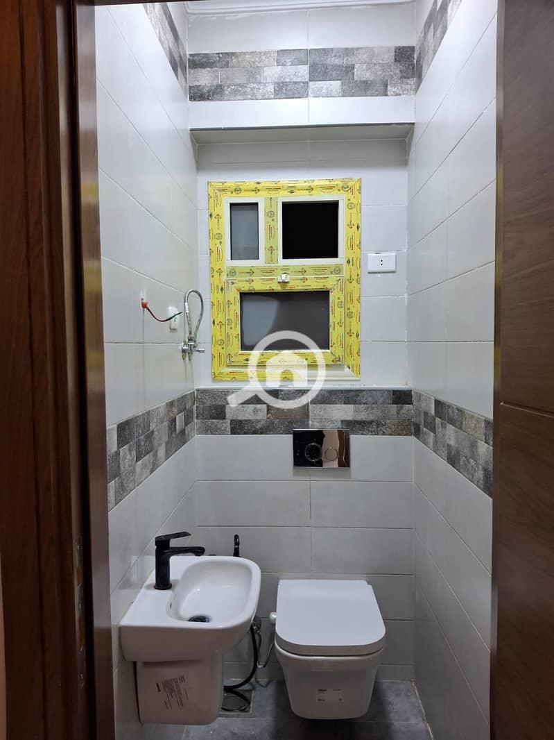 31 WhatsApp Image 2025-12-08 at 5.01. 15 PM. jpeg