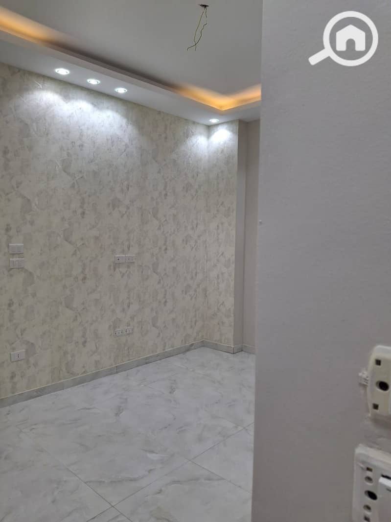 32 WhatsApp Image 2025-12-08 at 5.01. 05 PM (1). jpeg