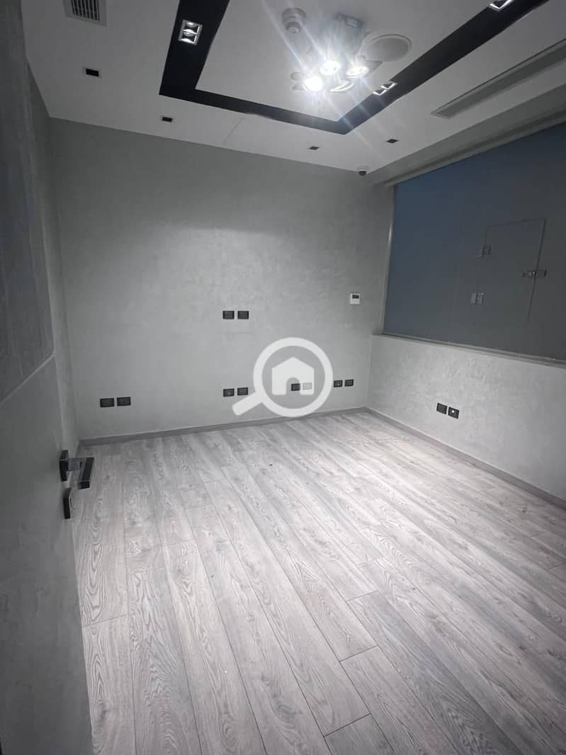 5 WhatsApp Image 2025-12-08 at 6.03. 50 PM. jpeg