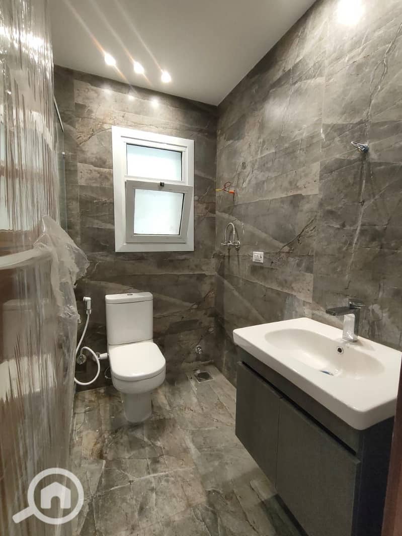 9 4222fe0d-8fbd-4c43-bb65-694d2101d74b. jpg