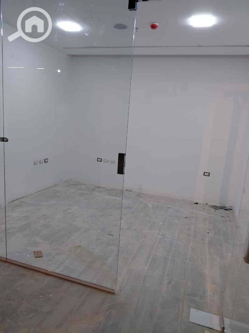 12 14025c0b-a345-4181-bd35-8a09c9f5b5ce. jpg