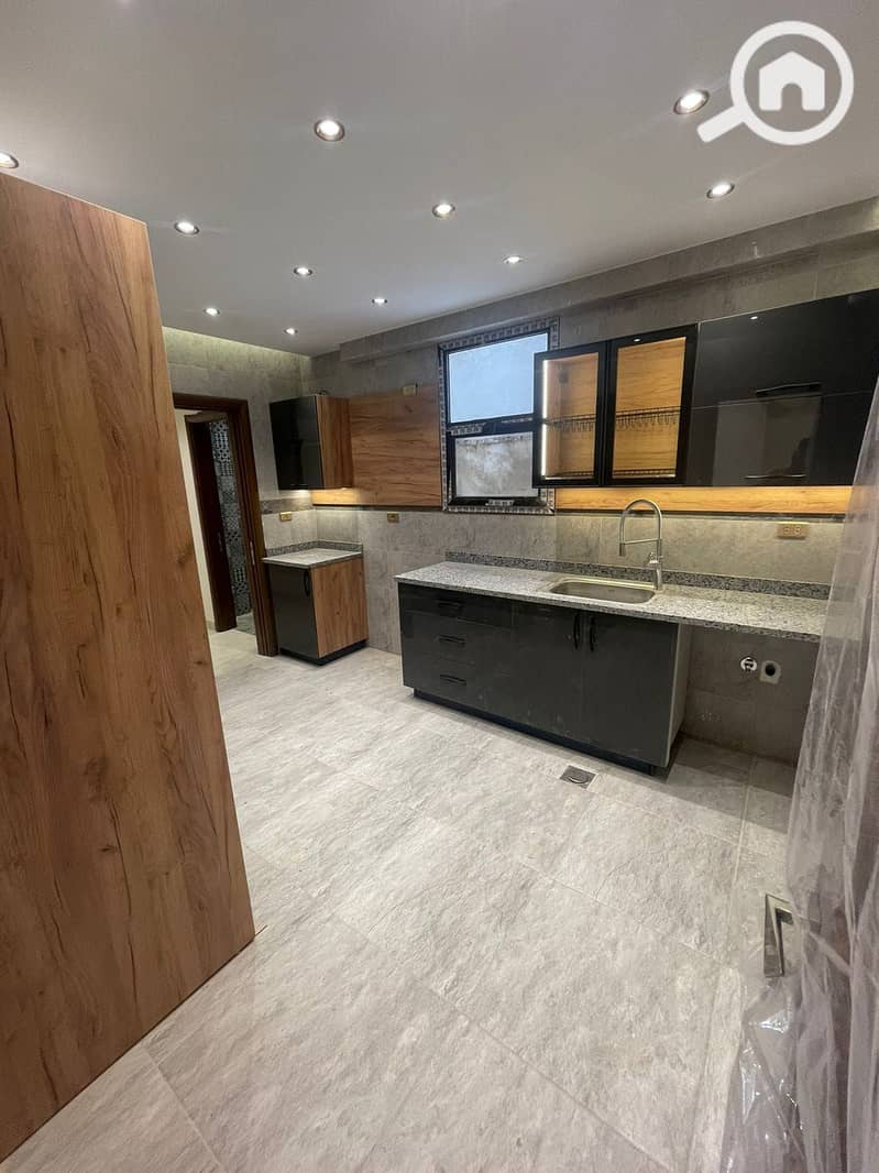 7 01c0f6e8-e099-4be5-8dab-67883214a5e7. jpg