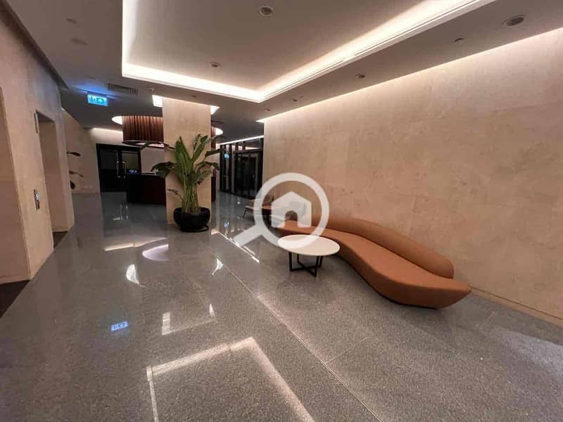 2 c6838984-4937-46e6-b835-57ba1b75c1ba. jpg