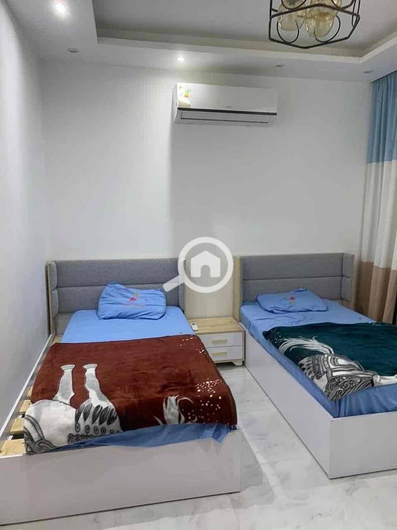 16 566e1f6d-67e8-42cf-ac8b-55218f1e10e5. jpg