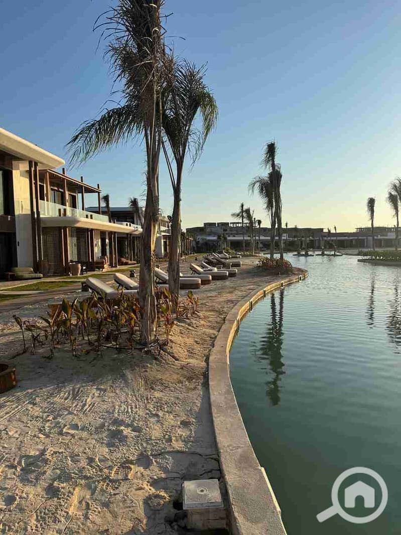 1000504228. jpg 1000504228. jpg