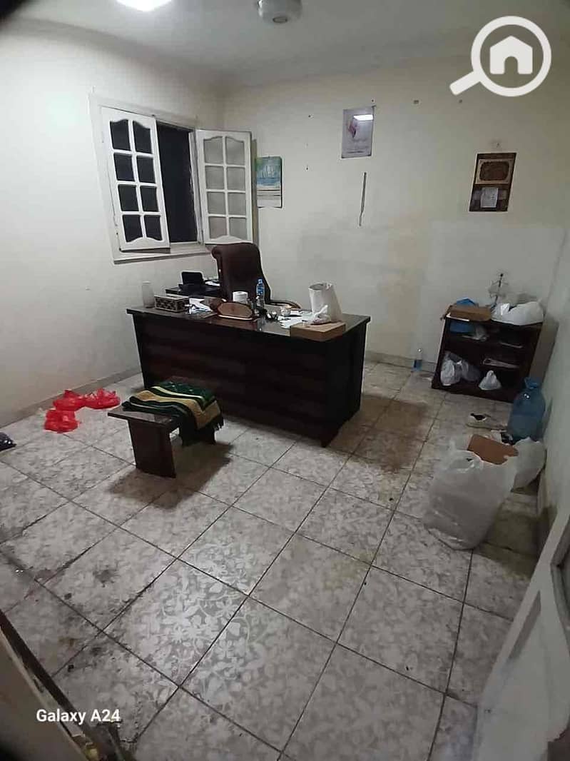 2 0c113aec-8e83-445a-8625-7cb41fd48f9b. jpg