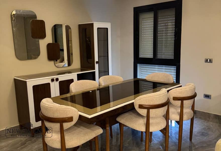 2 fe0504eb-4c6c-4eaa-8461-86961e94c56c. jpg