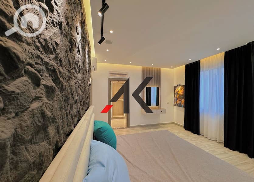 18 WhatsApp Image 2025-12-08 at 8.34. 13 PM (3). jpeg