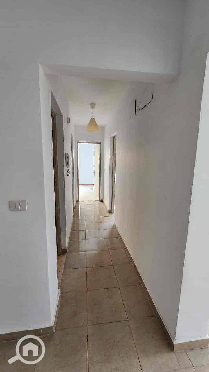 6 ba998489-a9cc-4f34-82f2-e43a94e7c9cf. jpg