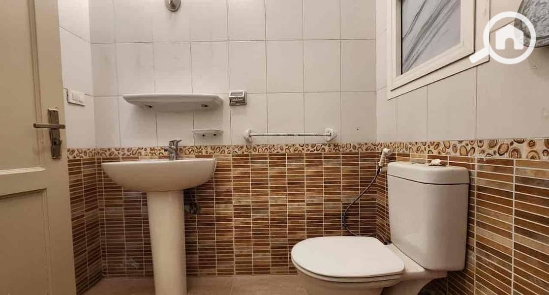 9 ccc5333c-a6ca-4f7d-9f3f-7b1a534bf091. jpg