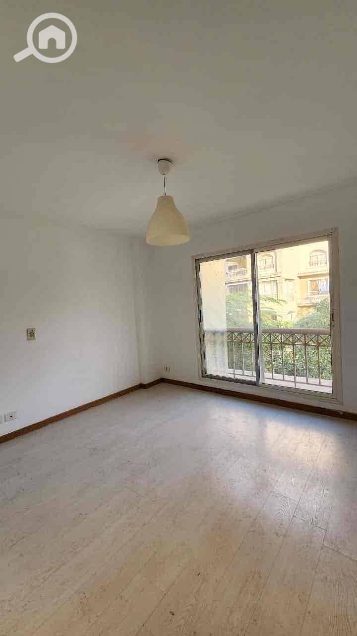 10 b33c3dc0-fd77-4388-95df-e44e97bf4e38. jpg